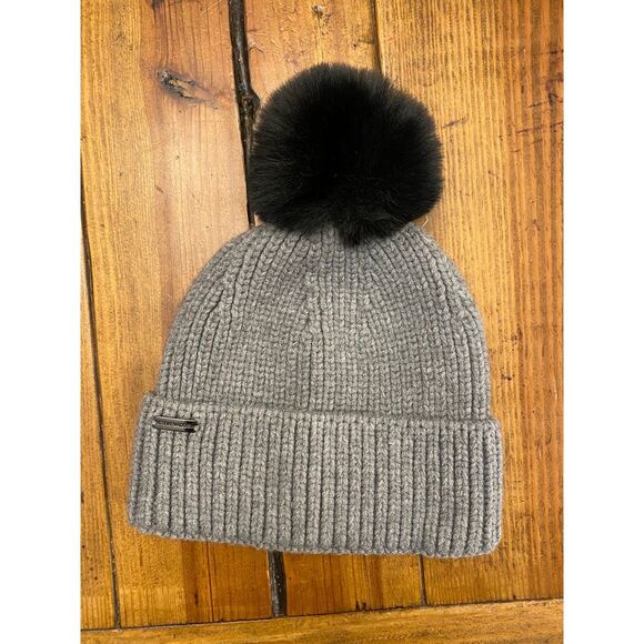 Steve Madden Accessories - Steve Madden one size beanie‎